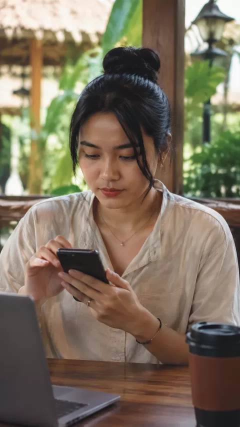 Tips Hemat Kuota Saat Unduh APK di Smartphone